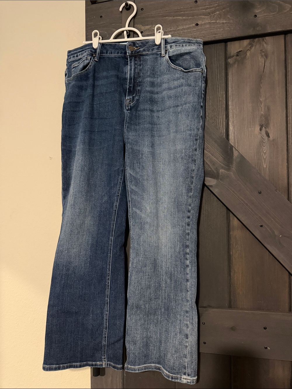 Women’s Boot Cut Jeans - Blue Wash